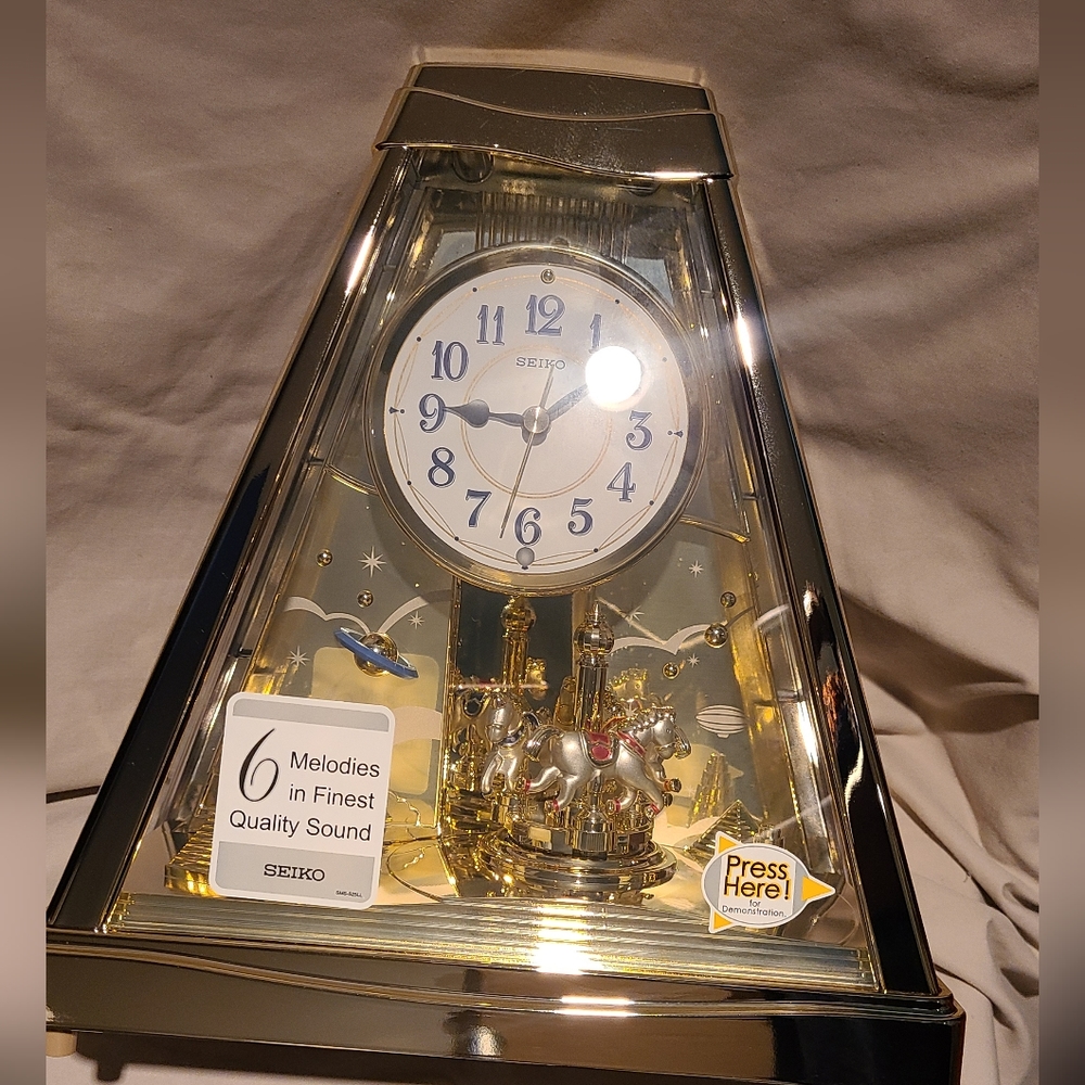 NIB Gold Clock